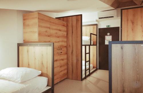 Solkan Hostel | GARAGE HOSTEL