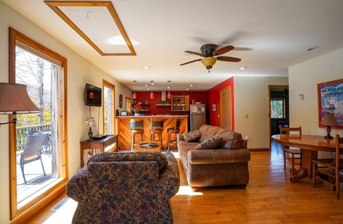 Davis House | Garagemahal! Trails and waterfalls right out the door, forested and quiet.