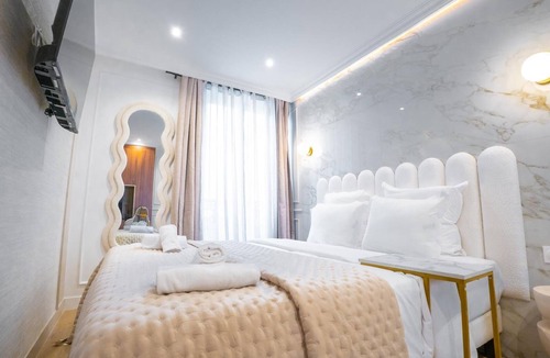Hopital Saint-Louis Hotel | Garbo hôtel