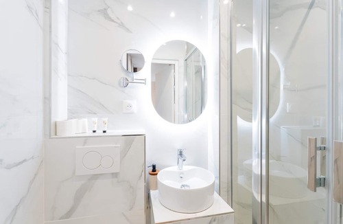 Hopital Saint-Louis Hotel | Garbo hôtel