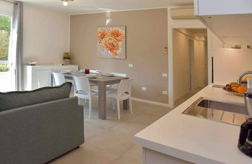 Monte Apartment | Garda Bloom | The Floral Flat Lake Garda