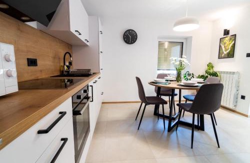 Kambresko Apartment | Garden 13