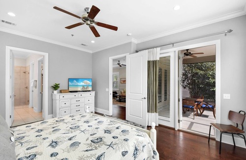 Jekyll Island House | Garden Cottage 63 - Seaside Grace - 3 king beds.