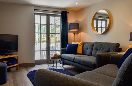 Ryde House | Garden Flat