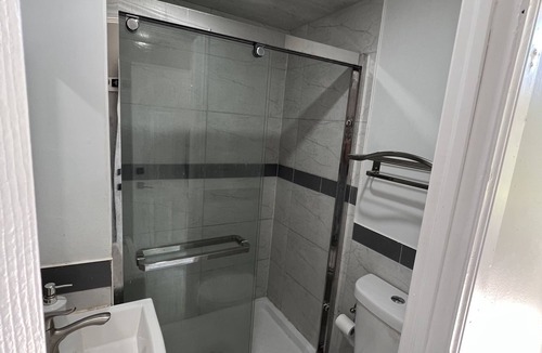 Mount Pleasant Apartment | Garden Hideaway - Private apartment close to Transit and Humber College