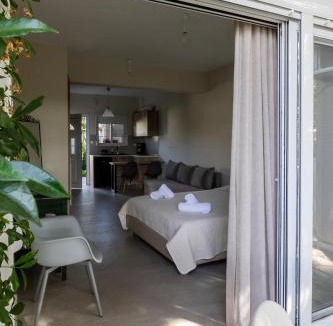 Velika Apartment | Garden House