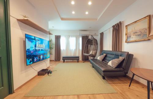 Nishinari Villa | Garden House