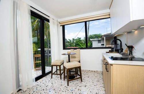 Cerro Gordo Hotel | Garden of Eden Hotel