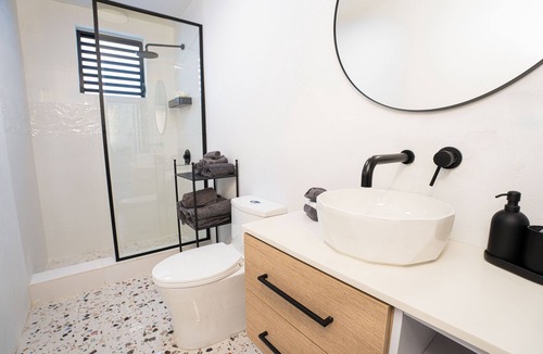Cerro Gordo House | Garden of Eden Hotel Suite 4
