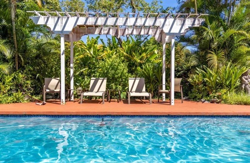 Haiku Resort | Garden Room Farm Stay in Haiku on Road to Hana