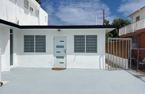 Sabana Abajo Apartment | Garden Studio With Yard Space Near Mall & Airport