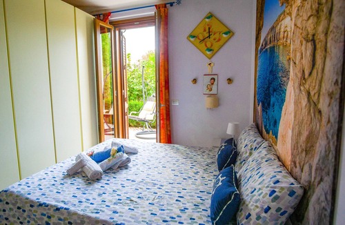 Bisceglie Bed & Breakfast | Garden view