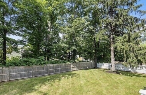 Framingham House | Garden View Private Bedroom w/ 4K 55”TV, Fireplace & Desk