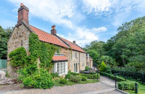 Sandsend House | Gardeners Cottage