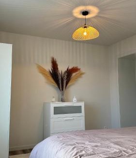 Pecq Apartment | Gare de Pecq