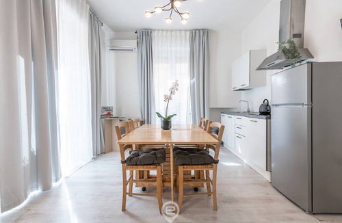 Cagliari Apartment | Garibaldi Central Apartment