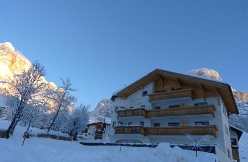 Colfosco Apartment | Garnì La Dorada