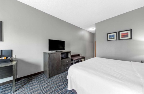 Oklahoma City Hotel | Garner Hotel Oklahoma City - Quail Springs by IHG