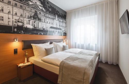 Stuttgart Hotel | Garner Hotel Stuttgart - Zuffenhausen by IHG