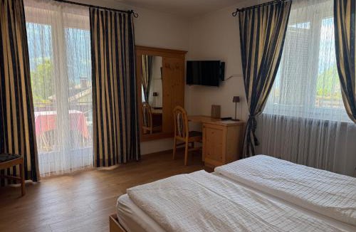 Parcines Bed & Breakfast | Garni Rika