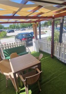 Saturn Apartment | Garsonieră Complex Alfa&Beta Saturn la parter cu terasă