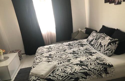 Baile Herculane Apartment | Garsoniera Aleea Trandafirilor