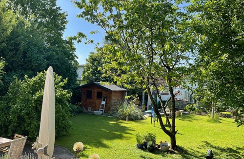 Bad Aibling House | Gartenhäuschen im Grünen