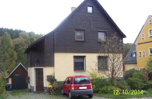 Hartenstein Apartment | Gartentraum, Feuergrill, Kids-Spielwelt, 4Räume