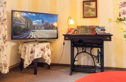 Hartenstein Apartment | Gartentraum, Feuergrill, Kids-Spielwelt, 4Räume