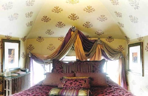 Clifton Bed & Breakfast | Gaslight Bed and Breakfast