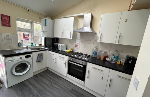 Tooting Bed & Breakfast | Gassiot House
