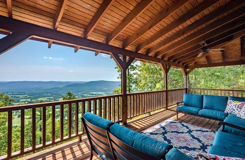 Jasper House | Gaston’s View! #Changeyourview