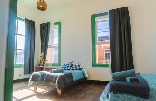 Cerro Alegre House | Gatalegre Hostel