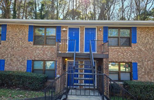 Forest Park Apartment | Gate City Getaway