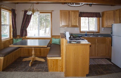 Trapper Creek Cabin | Gate Creek Cabins | Denali Cabin (Pet-Friendly)