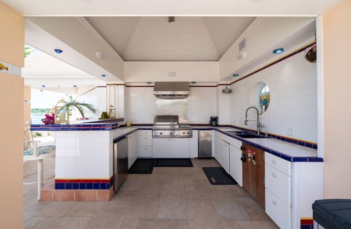 Lubbers Quarters Cay Villa | Gate House; a Private Villa within a Luxurious Estate near world-class fishing