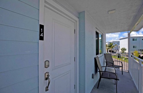Marathon Apartment | Gated Oceanfront Heated Pool