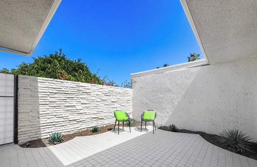 Indian Wells Condo | GATED, Spacious 2-bedroom condo in Indian Wells close to restaurants and more.