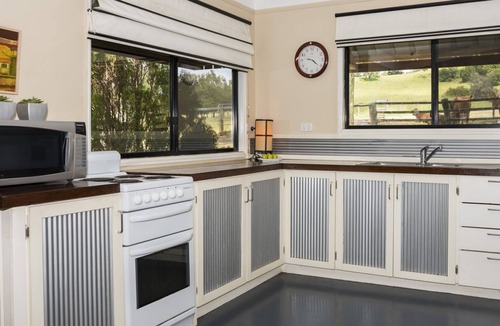 Dugandan House | Gatekeepers' cabin