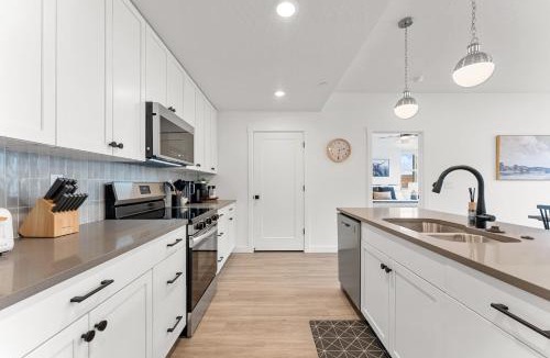Green Springs Apartment | Gateway Getaway #102