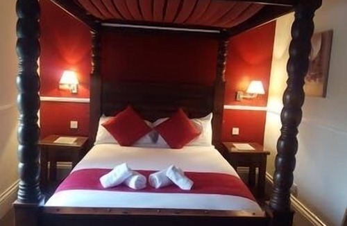Cleckheaton House | Gateway Lodge