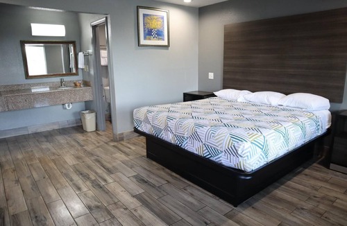 Tulsa Hotel | Gateway Motor Inn