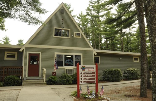 Rochester Resort | Gateway to Cape Cod Vacation Cottage 12