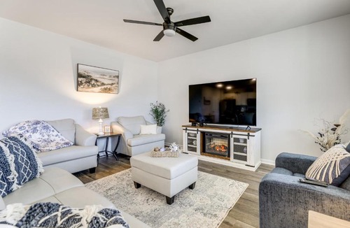 Newport House | Gateway to Emerald Isle! Coastal Gem w/Golf Cart