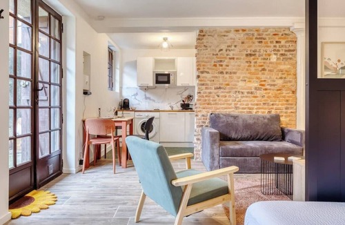 Coteaux Ouest Apartment | Gathéa, studio rénové pour 2 proche du Vieux marché