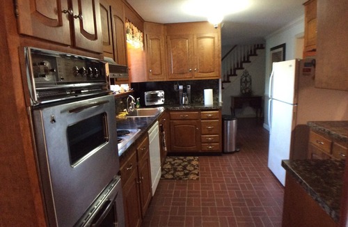 Watertown House | Gather your family at this country estate