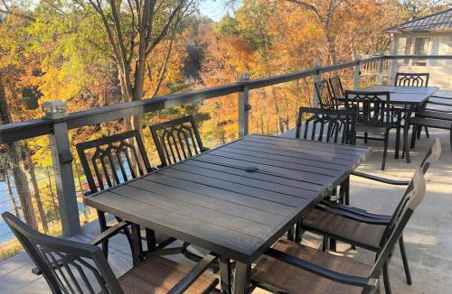 Cullman House | Gathering Place Big, with Dock, Fiber, and Tankless WH