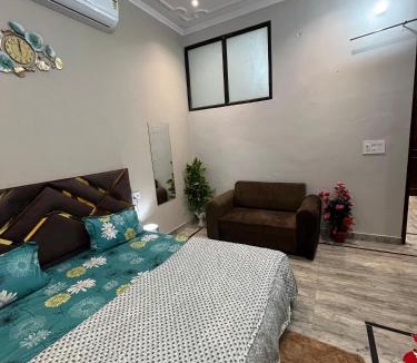 Malviya Nagar Apartment | Gaurav's 1bhk in malviya nagar near Jaipur Airport