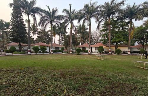 Paud Hotel | Gauri Resort