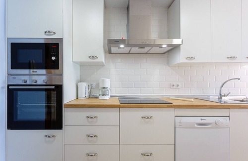 Cadiz Apartment | GAVIOTA Family Home free parking by Cadiz4Rentals
